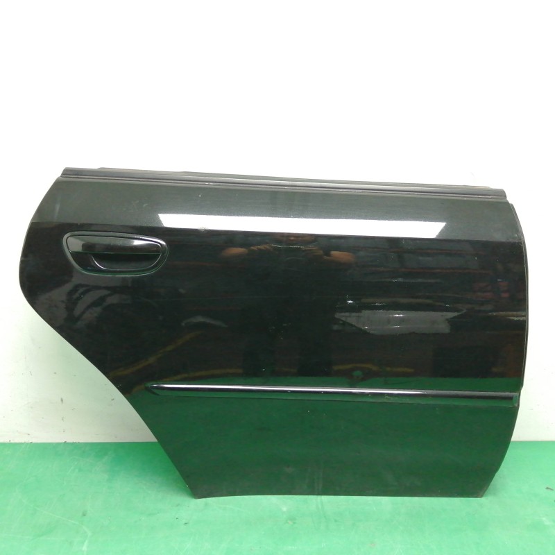 Recambio de puerta trasera derecha para subaru legacy iv station wagon (bp) 2.0 awd (bp5) referencia OEM IAM  OBSERVAR FOTOS 