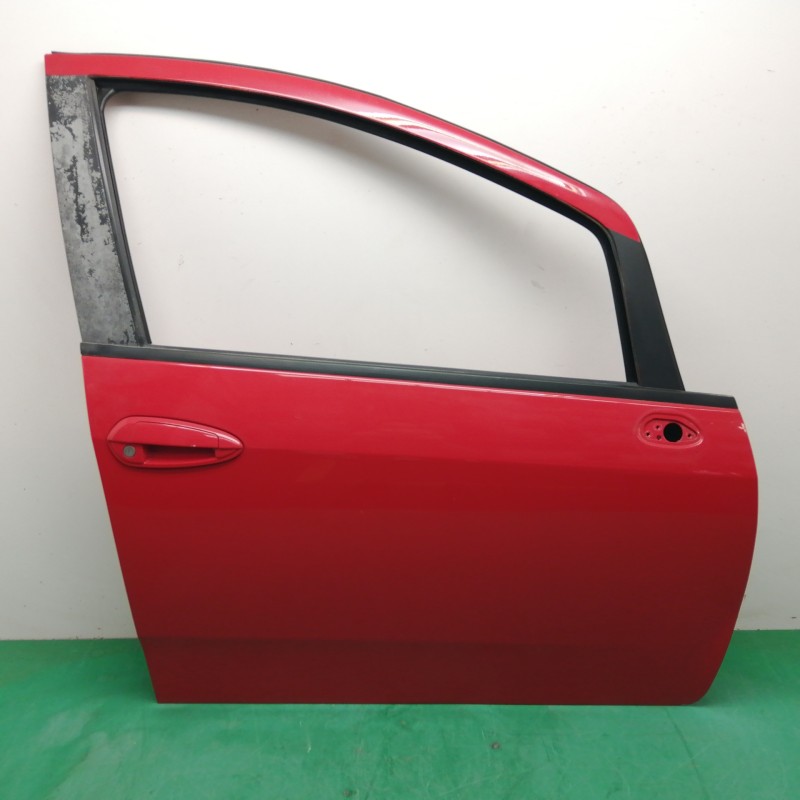 Recambio de puerta delantera derecha para fiat grande punto (199_) 1.3 d multijet (199.axd11, 199.axd1a, 199.axd1b,... referenci