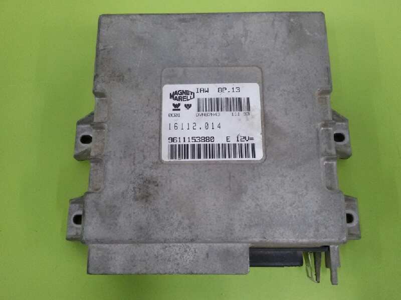 Recambio de centralita motor uce para peugeot 405 berlina clim referencia OEM IAM 9611153880  