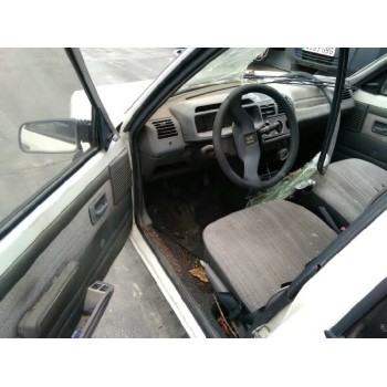 peugeot 205 berlina del año 1992