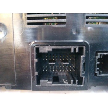 Recambio de mando climatizador para peugeot 5008 1.6 e-hdi fap referencia OEM IAM 96738323XT A2C37822700 