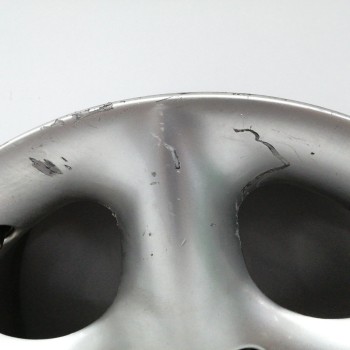 Recambio de llanta para jaguar xk8/xkr coupe 4.0 v8 32v cat referencia OEM IAM MJD6116AB BJX17CHX33 5H 5X120