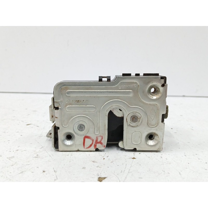 Recambio de cerradura puerta delantera derecha para microcar m.go 0.5 referencia OEM IAM 081824  