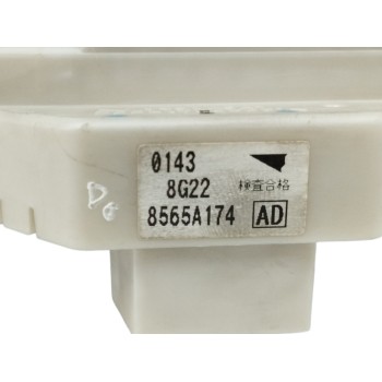 Recambio de caja reles / fusibles para mitsubishi colt berlina 5 (z30a) 1.1 cat referencia OEM IAM 8565A174  