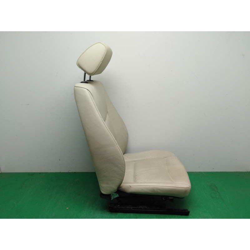 ASIENTO DELANTERO IZQUIERDO