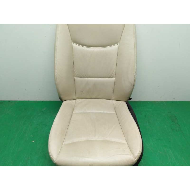 ASIENTO DELANTERO IZQUIERDO