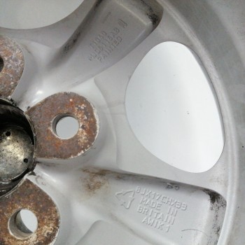 Recambio de llanta para jaguar xk8/xkr coupe 4.0 v8 32v cat referencia OEM IAM MJD6116AB BJX17CHX33 5H 5X120