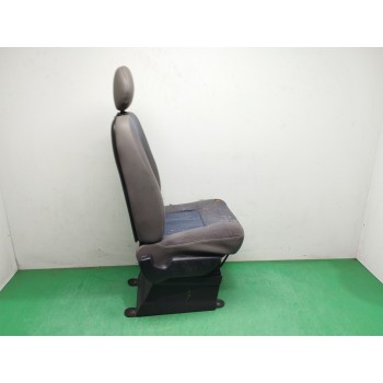 Recambio de asiento delantero izquierdo para renault master combi desde ´98 2.2 diesel referencia OEM IAM  NECESITA REPARACION 