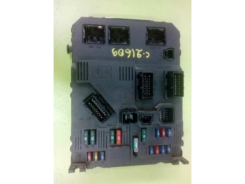 Recambio de caja reles / fusibles para peugeot 206 berlina xt referencia OEM IAM 9650584680 S118085220B 