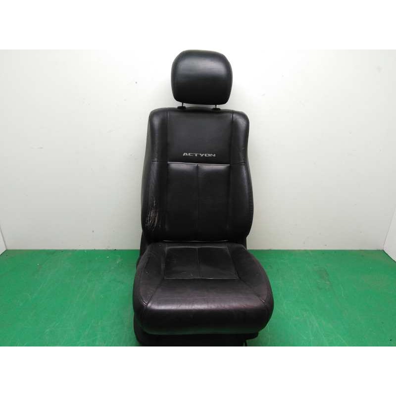Recambio de asiento delantero derecho para ssangyong actyon i 200 xdi 4wd referencia OEM IAM   