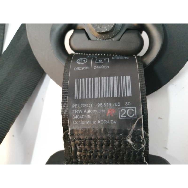 CINTURON SEGURIDAD TRASERO CENTRAL FILA CENTRAL