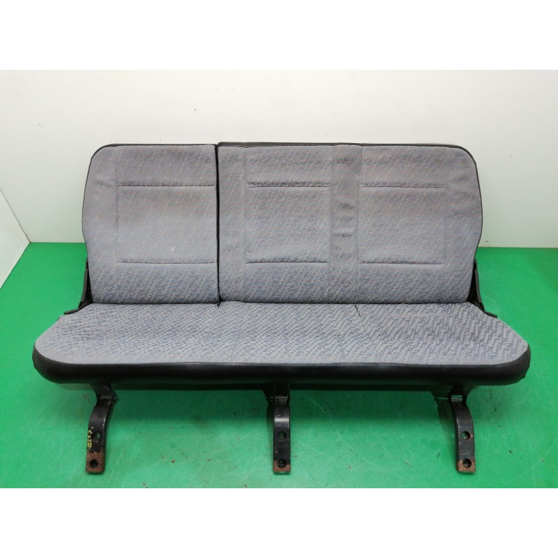 Recambio de asientos traseros para suzuki ps 10 santana anibal 2.8 d referencia OEM IAM  OBSERVAR FOTOS 