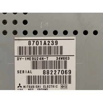 Recambio de sistema audio / radio cd para mitsubishi colt berlina 5 (z30a) 1.1 cat referencia OEM IAM 8701A239  