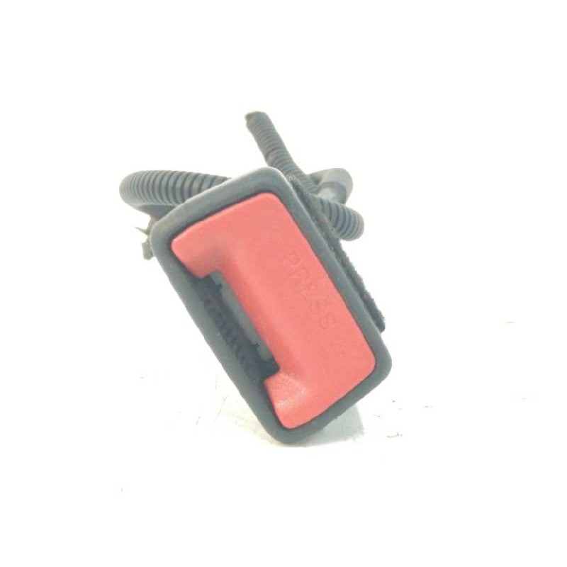 Recambio de enganche cinturon izquierdo para kia ceed sportswagon 1.0 tgdi cat referencia OEM IAM 88830J7000WK DELANTERO 