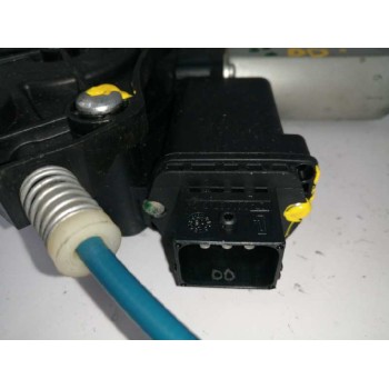 Recambio de elevalunas delantero derecho para opel corsa d 1.4 16v referencia OEM IAM FUNDA 13188491 CARIBE FUNDA