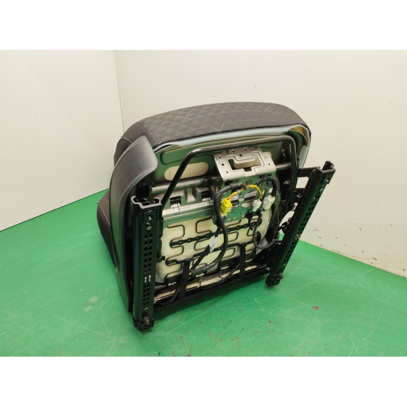 ASIENTO DELANTERO DERECHO