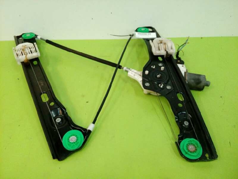 Recambio de elevalunas delantero derecho para bmw serie 3 berlina (e90) 320d referencia OEM IAM FUNDA 7140588E 
