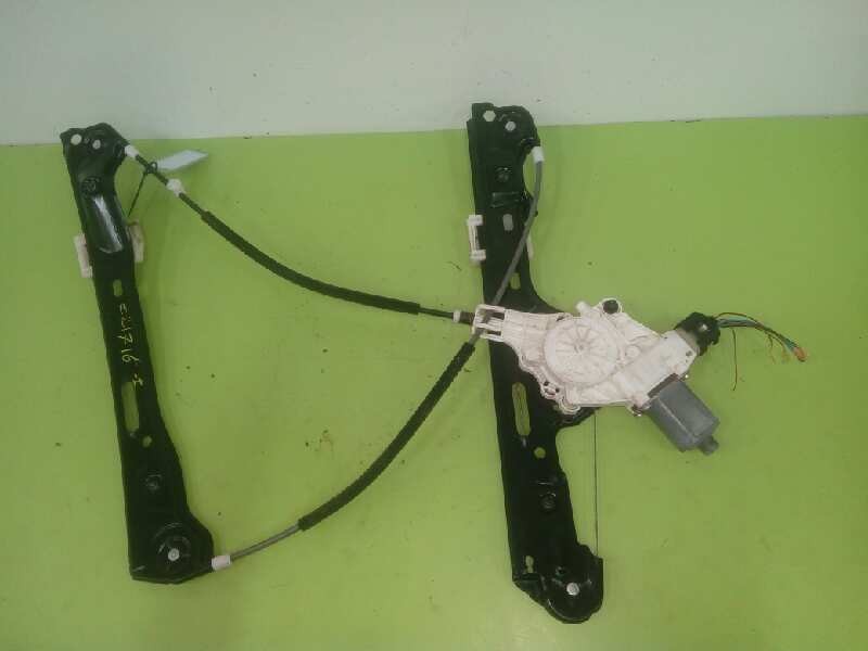 Recambio de elevalunas delantero izquierdo para bmw serie 1 berlina (e81/e87) 116i referencia OEM IAM 7067795  