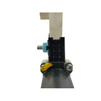 Recambio de motor elevalunas delantero derecho para mercedes-benz clase a (w169) 2.0 cdi cat referencia OEM IAM A1698204442  