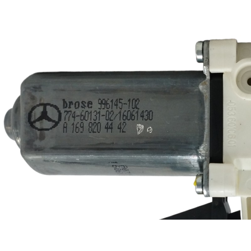 MOTOR ELEVALUNAS DELANTERO DERECHO