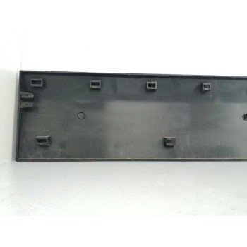 Recambio de moldura para volkswagen crafter caja cerrada 2.0 tdi referencia OEM IAM A9066901000 LATERAL DERECHA 
