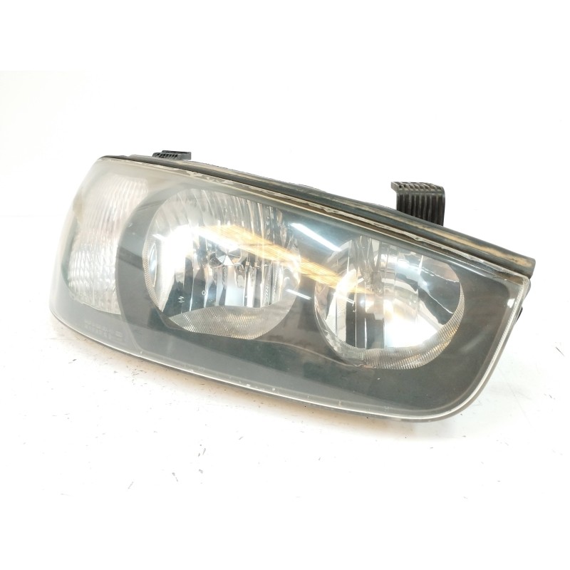 Recambio de faro derecho para hyundai elantra (xd) 1.6 16v cat referencia OEM IAM 921022DXXX  