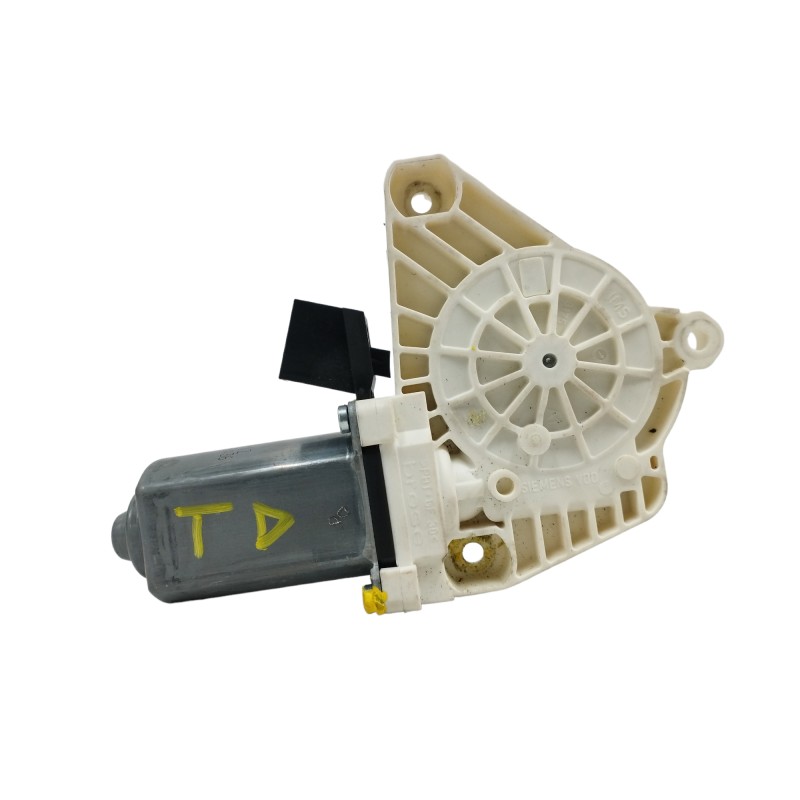 Recambio de motor elevalunas trasero derecho para mercedes-benz clase a (w169) 2.0 cdi cat referencia OEM IAM A1698204642  
