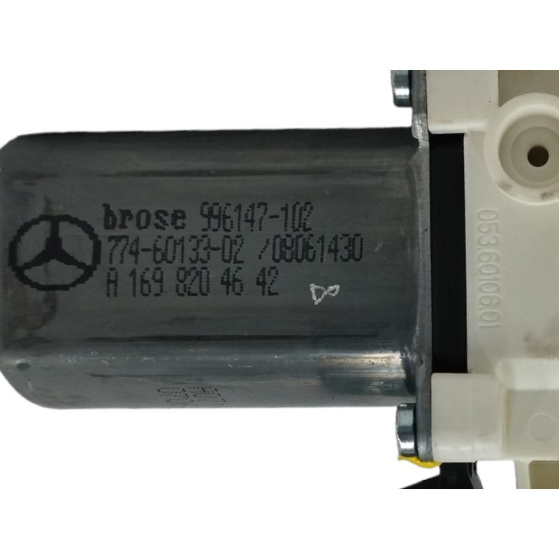 MOTOR ELEVALUNAS TRASERO DERECHO