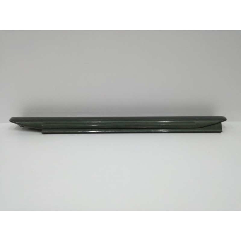 FALDON LATERAL IZQUIERDO