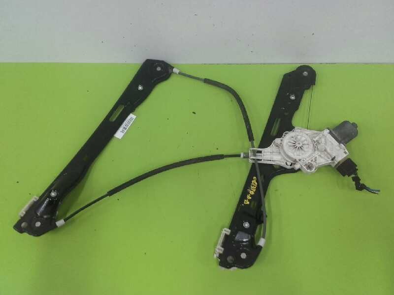 Recambio de elevalunas delantero derecho para bmw serie 1 berlina (e81/e87) 118d referencia OEM IAM FUNDA 7067796 