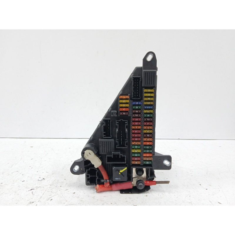 Recambio de caja reles / fusibles para bmw 5 touring (e61) 520 d referencia OEM IAM 690661804  