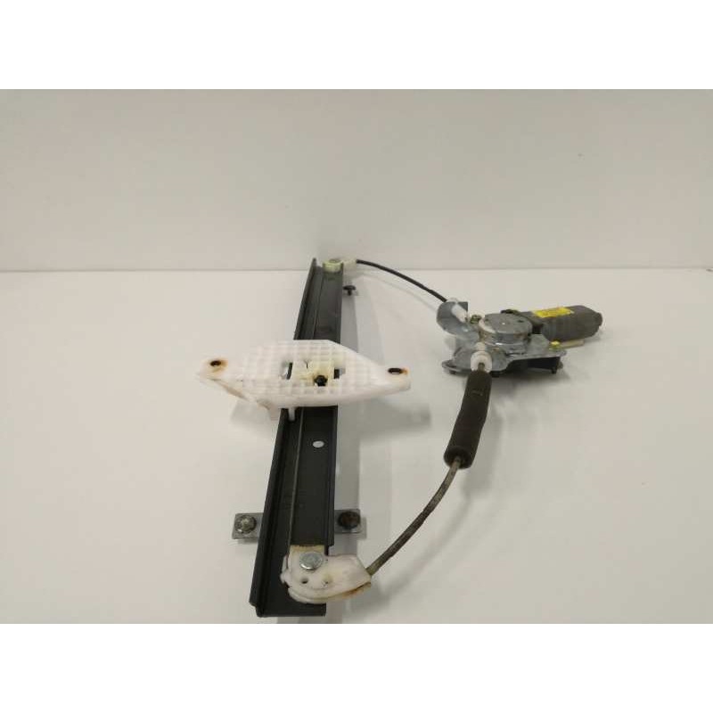 Recambio de elevalunas trasero derecho para ssangyong kyron 200 xdi 2wd referencia OEM IAM 8810021012  