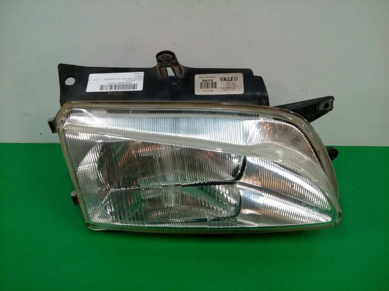 Recambio de faro derecho para peugeot partner (s1) combispace referencia OEM IAM 67723009  