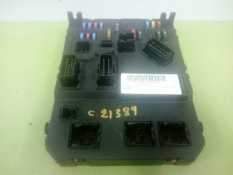 Recambio de caja reles / fusibles para peugeot 206 berlina x-line referencia OEM IAM 9652474780 S118085220 