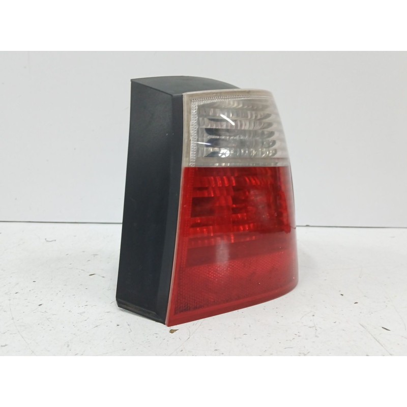 Recambio de piloto trasero derecho para bmw 5 touring (e61) 520 d referencia OEM IAM 63216925892  