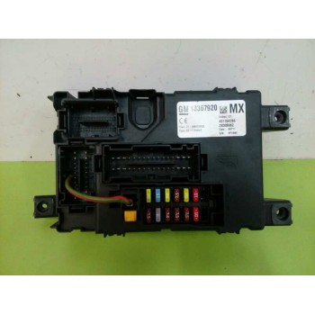 Recambio de caja reles / fusibles para opel corsa d cmon referencia OEM IAM 13367920  