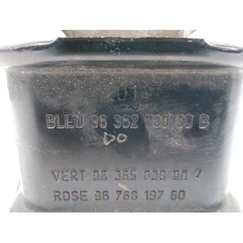 Recambio de soporte motor derecho para peugeot 5008 1.6 e-hdi fap referencia OEM IAM 9636270080  