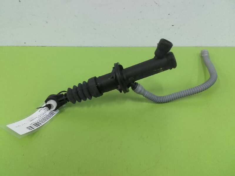Recambio de bomba embrague para renault clio iv technofeel referencia OEM IAM 306100642R  
