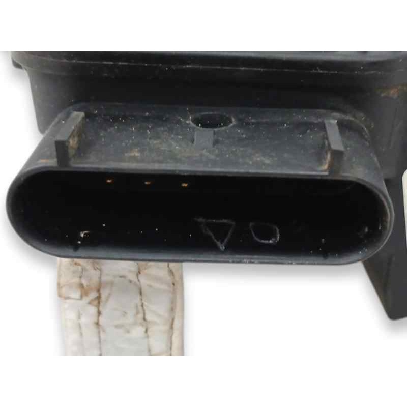 CERRADURA PUERTA LATERAL DERECHA