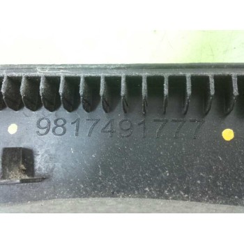 Recambio de aletin trasero derecho para peugeot 2008 (--.2013) gt line referencia OEM IAM 9817491777  