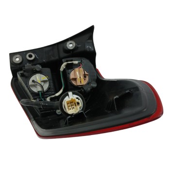 Recambio de piloto trasero izquierdo para suzuki vitara 1.6 ddis glx 4x4 referencia OEM IAM 22018097  