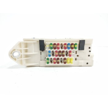 Recambio de caja reles / fusibles para lexus is200 (ds2/is2) 2.2 d-cat referencia OEM IAM 8273053050  