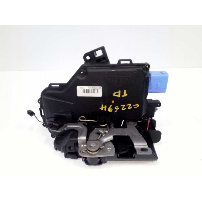 CERRADURA PUERTA TRASERA DERECHA