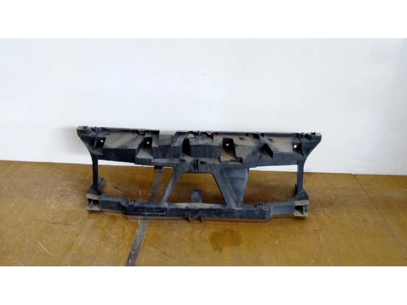 Recambio de panel frontal para renault scenic ii confort dynamique referencia OEM IAM   