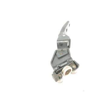 Recambio de soporte / guia puerta corredera para volkswagen caddy ka/kb (2k) 2.0 sdi referencia OEM IAM 2K0843336A TRASERA DEREC
