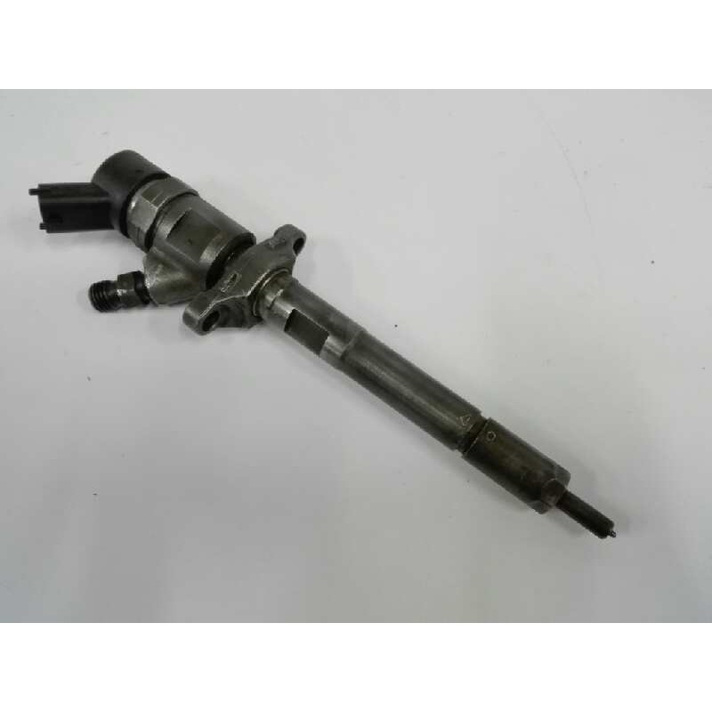 Recambio de inyector para ford focus berlina (cap) 1.6 tdci cat referencia OEM IAM 0445110259  