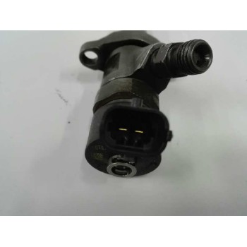 Recambio de inyector para ford focus berlina (cap) 1.6 tdci cat referencia OEM IAM 0445110259  