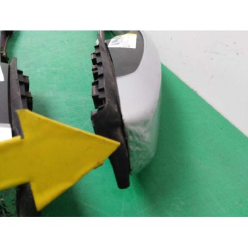 Recambio de barras techo para peugeot 2008 (--.2013) 1.6 blue-hdi fap referencia OEM IAM A001DV01 TIENEN DOS TAPAS PARA REPARAR 