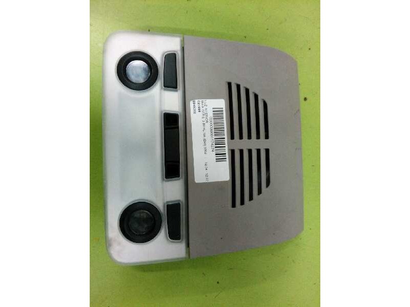 Recambio de luz interior para bmw serie 3 berlina (e90) 320d referencia OEM IAM 6945200  
