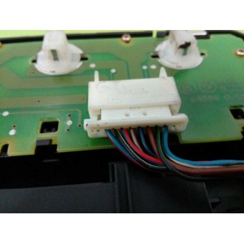 Recambio de luz interior para bmw serie 3 berlina (e90) 320d referencia OEM IAM 6945200  